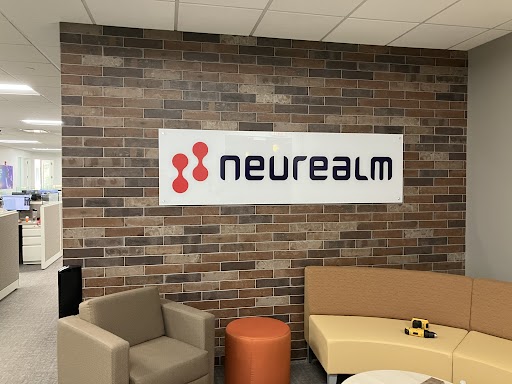 How Custom Display Signs Can Enhance Your Princeton Business